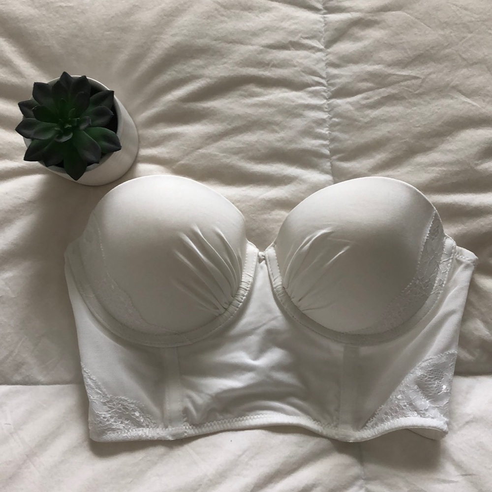 White corset top never worn 💕